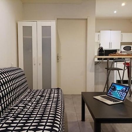 Charmant Studio A La Croix Rousse Avec Patio 里昂 外观 照片